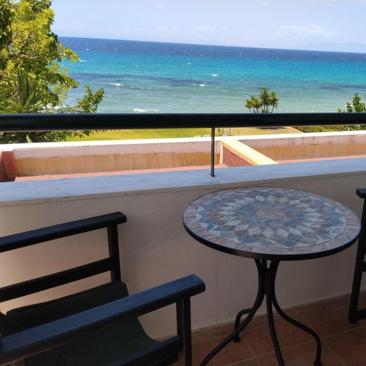 Villa 3Ω Nea Skioni Dış mekan fotoğraf